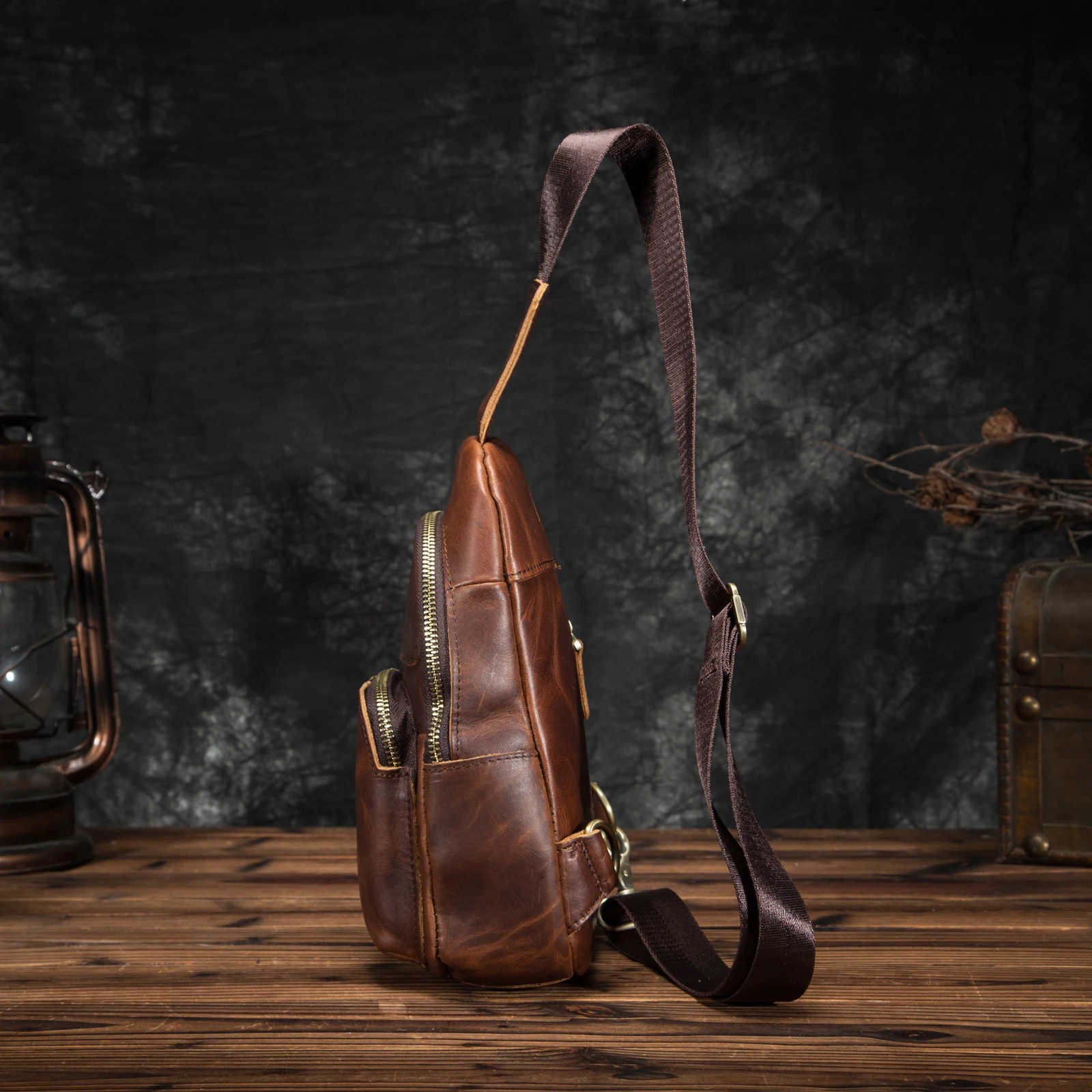 Crazy Horse Leather men Casual Travel Triangle Chest Sling Bag Design 8&quot Tablets One Shoulder Strap Daypack Male 8002 | Багаж и сумки