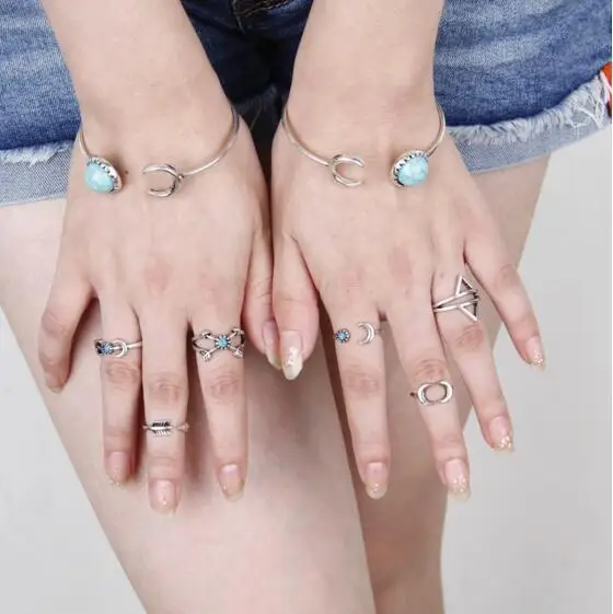 L 08 2018 Bohemia fashion retro official website with the fine moon shape texture bracelet couple jewelry accessories factory di | Украшения