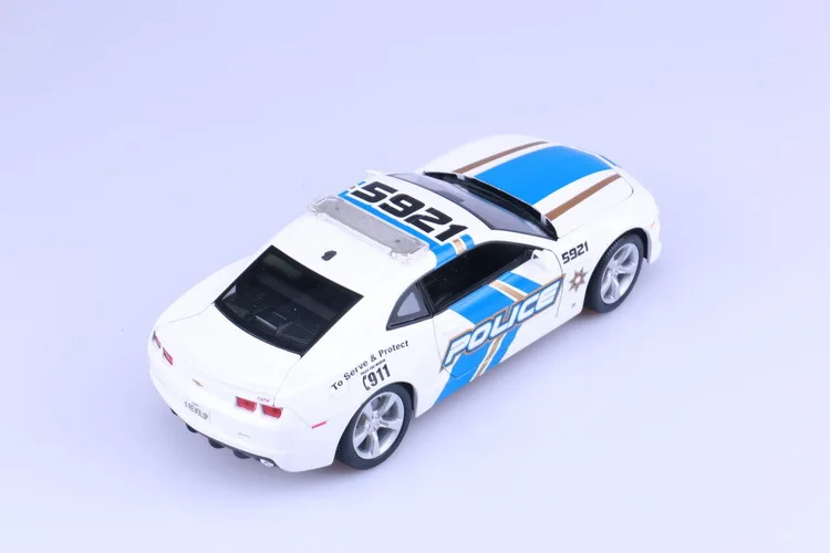 Коллекционная 1:24 Die-Cast Car Modles сплава моделирования Авто мобильные автомобиля спортивный автомобиль mkd3 Chevrolet Corvette Z06 детские игрушки