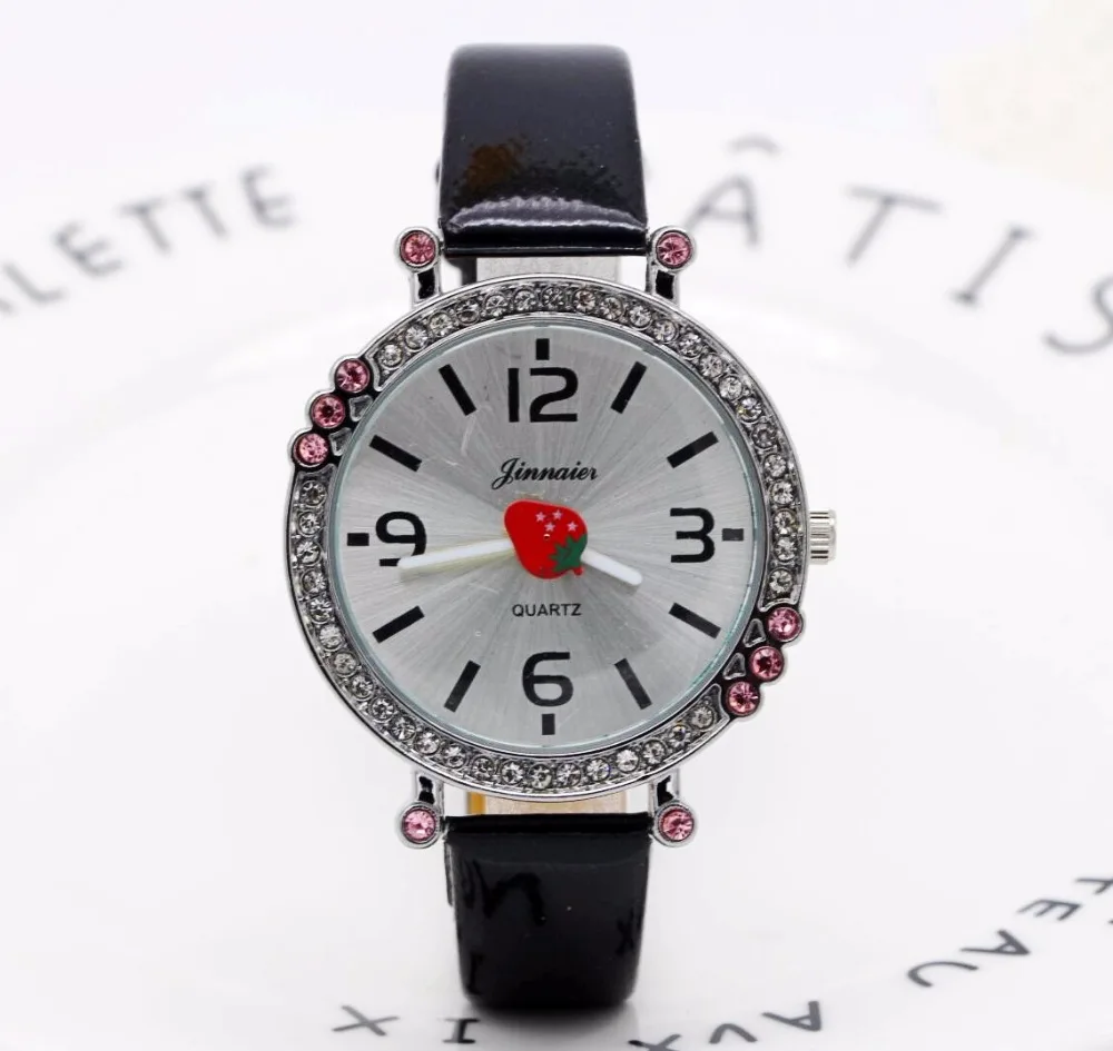 Новые студенческие розовые бриллиантовые Клубничные часы для девочек с водяным