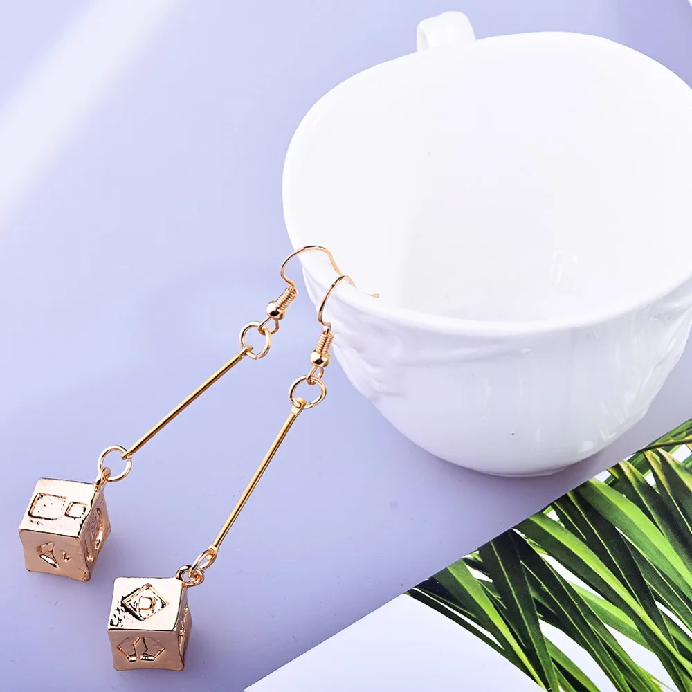 Длинные висячие серьги Free Fan Star Wars 2018 новые золотые Han Solo Lucky Dice Prop ювелирные
