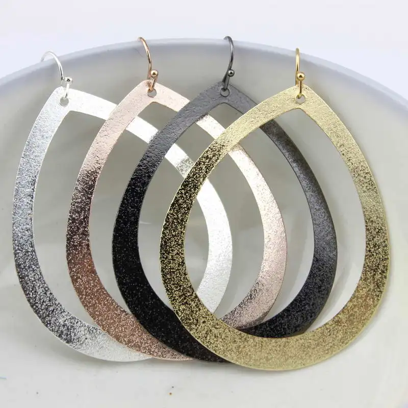 

2019 New Fashion Simple Alloy Metallic Teardrop Statement Hook Dangle Drop Earrings For Women Gift