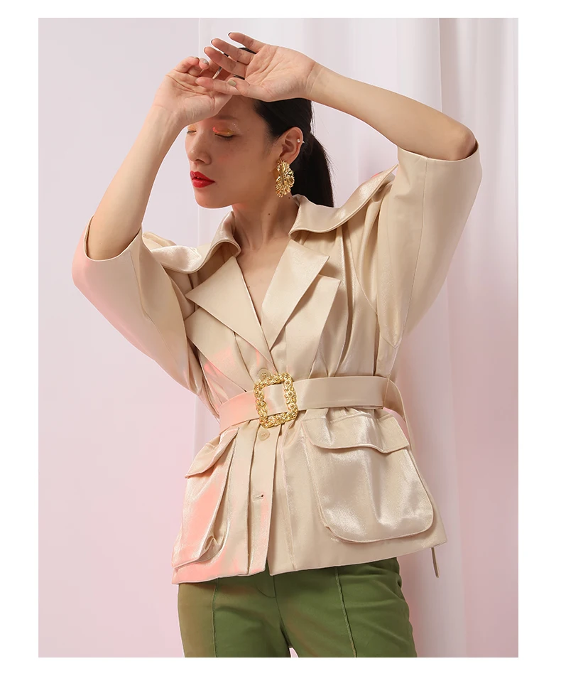 Женская модельная куртка из искусственной кожи с двойным отложным воротником и