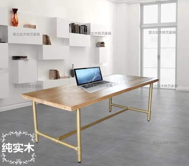 Деревянный журнальный столик с железной трубкой скандинавский ретро столовый