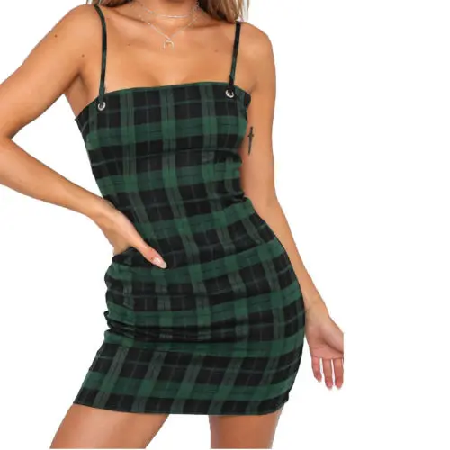 Женское вечернее мини платье облегающее без рукавов с открытой спинкой в