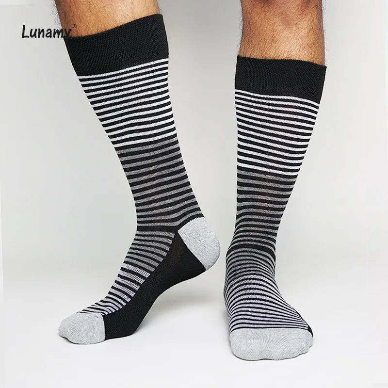 25 цветов Pinstripes Повседневные Носки мужские Crew Бизнес Хлопок Sox Смешные забавные