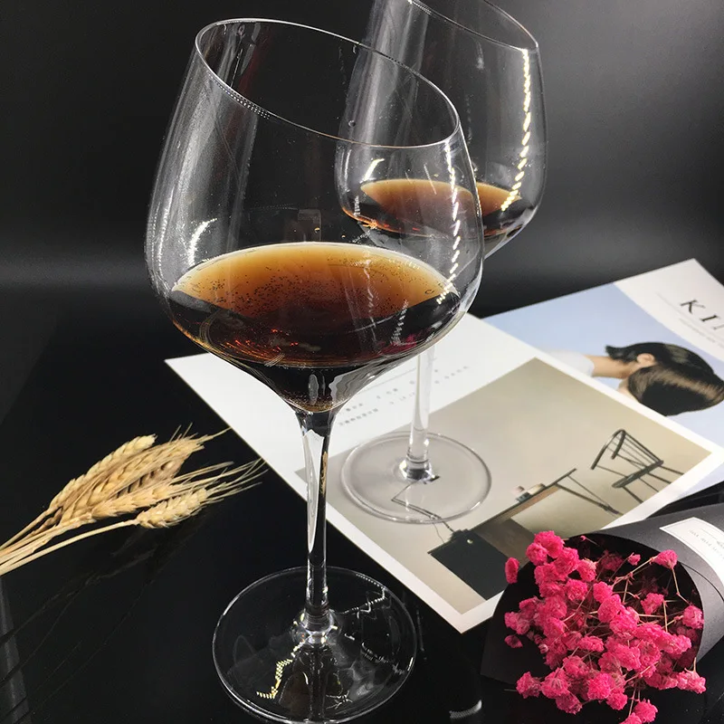 Щелкунчик имеет угловой бокалы для шампанского красного вина Бургундская чашка