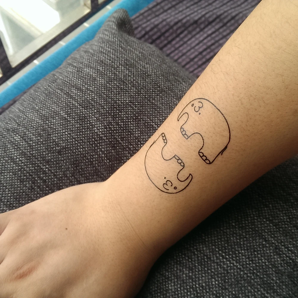 Искусственная временная татуировка с черными линиями милая фотография для