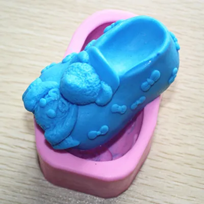 

Форма для детской обуви с рисунком медведя силиконовая форма для мыла помадка форма для торта ручная работа глина для рукоделия инструмент...