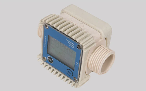 G1'⟾male thread connection PA Nylon Material 10~120 L/min Flow Range and Battery supply K24 Electronic Turbine meter |