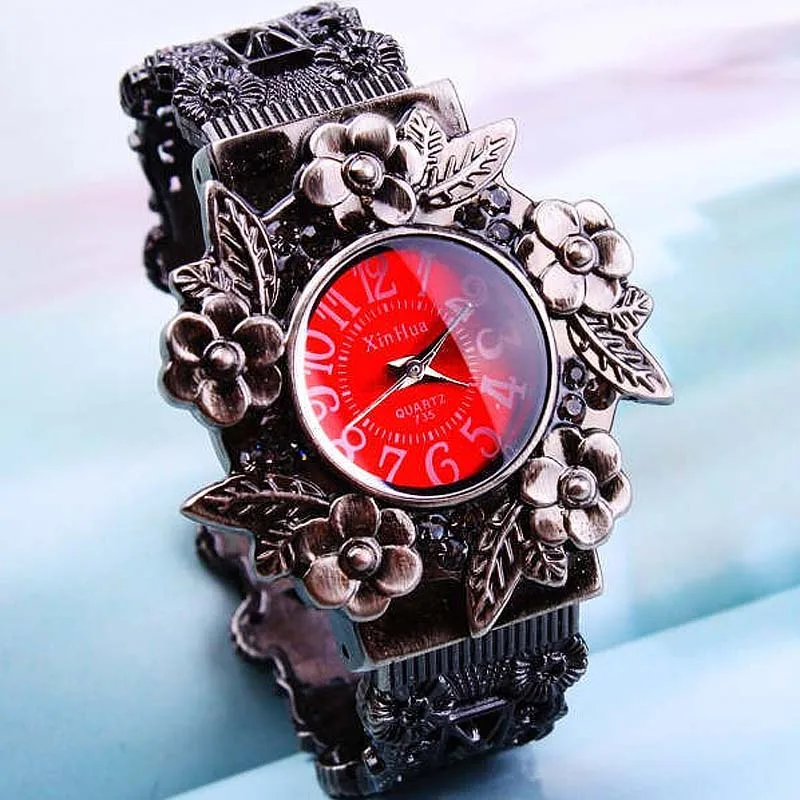

New 2020 Watches Women Vintage Watch Ladies Watches Fashion Antique Engraved Quartz Bangle Bracelet Watch Relogio Feminino