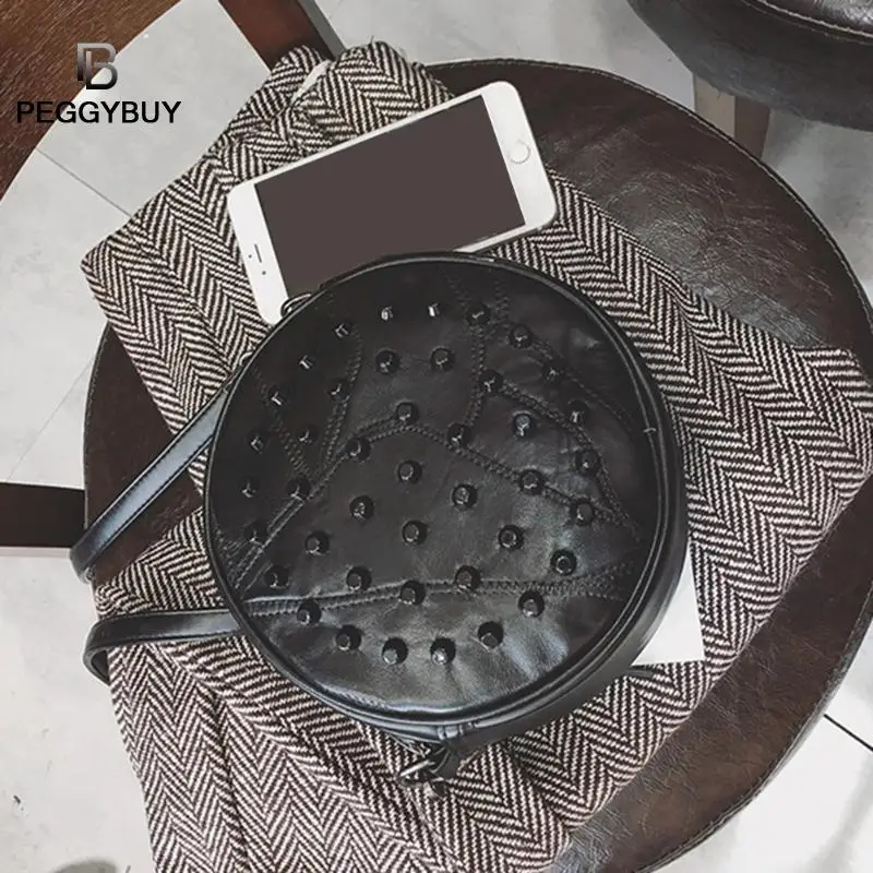 Сумки-мессенджеры из овечьей кожи, женские брендовые милые круглые мини-сумки на плечо с заклепками, Дамская черная сумка-мессенджер с кисточками, сумка-тоут для путешествий