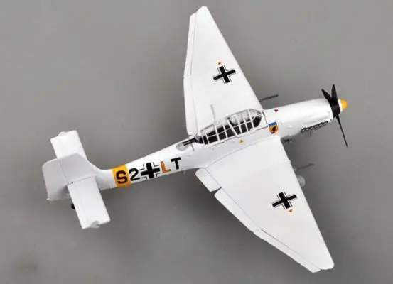 WW2 German Junkers Ju 87 Stuka dive bomber plane aircraft assembled Easy model |