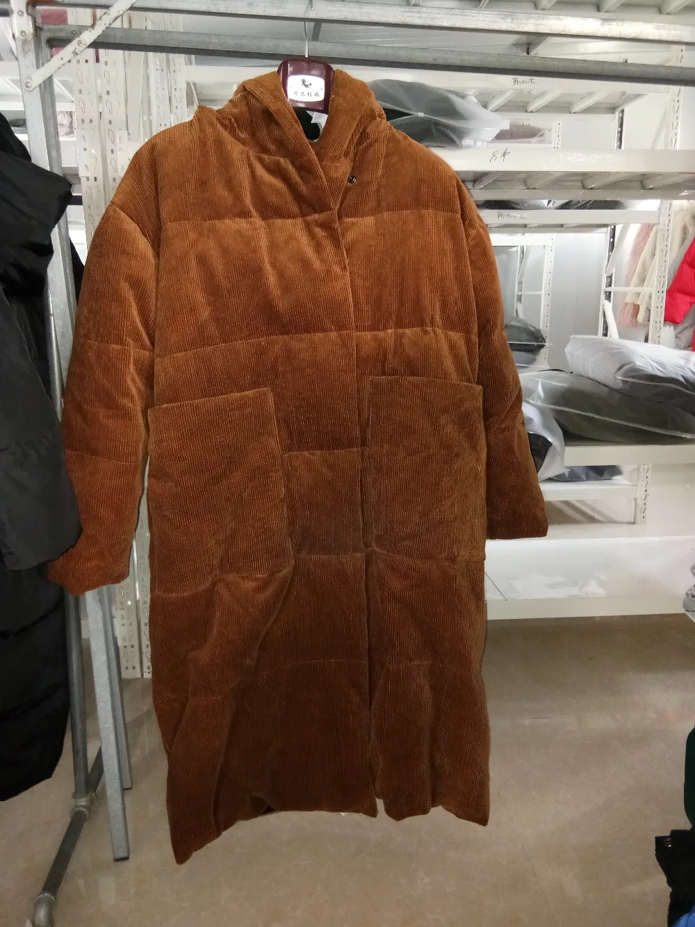 5XL Большие размеры зимние вельветовые ботфорты из текстиля уже настоящий пуховик женский двубортная одежда с капюшоном Теплый пуховик wq116