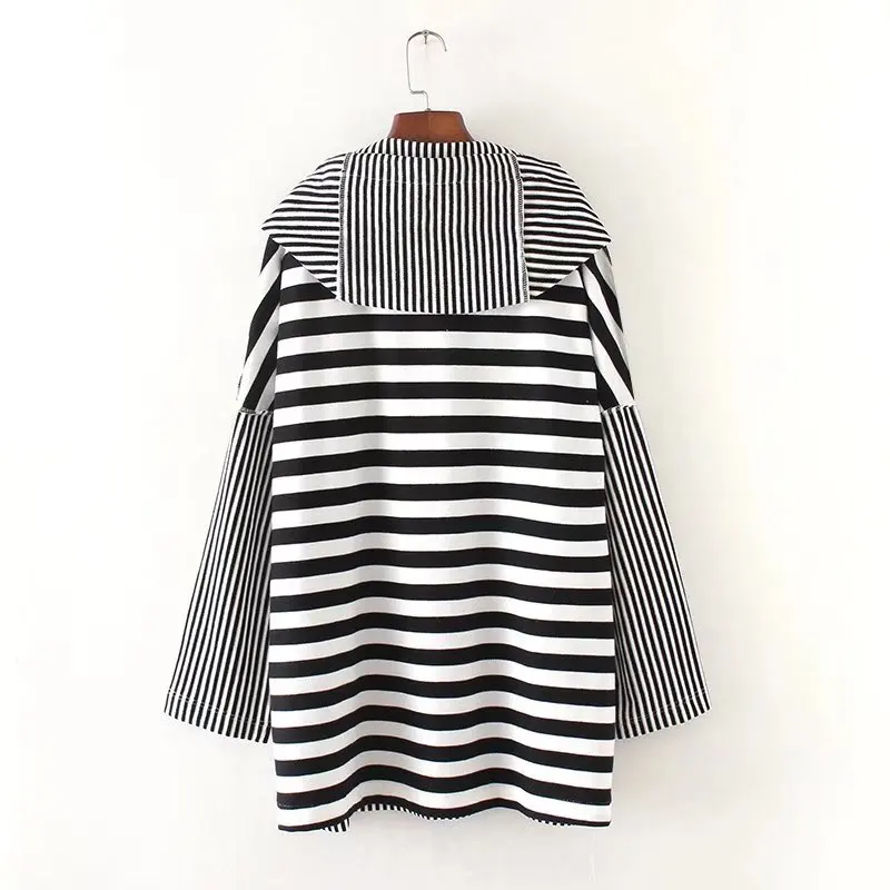 Женский свитер VOGUEIN в полоску с бантом капюшоном и карманами длинным рукавом