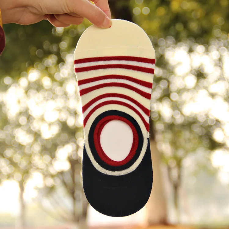 Новинка 2015 года эксклюзивные весенне летние горизонтальные мужские тапочки