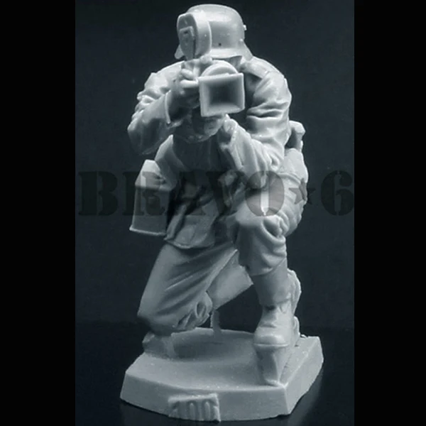 1/35 Kriegsberichter (1) Resin kit soldiers GK Military subject matter of WWII Scene combination Uncoated No colour | Игрушки и хобби