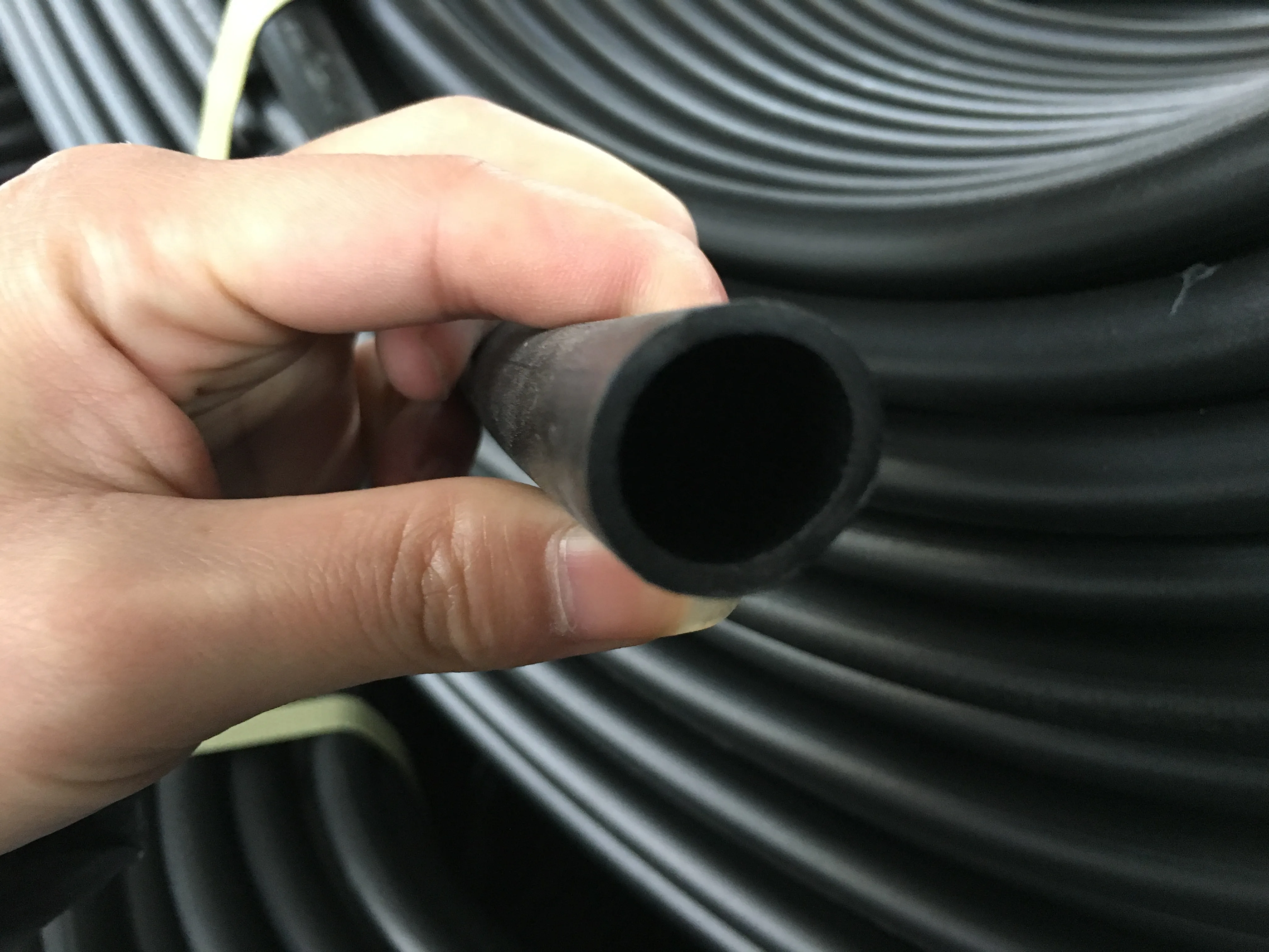 Gogo HDPE водопроводная труба PE трубчатый фитинг для жесткой трубки соединитель