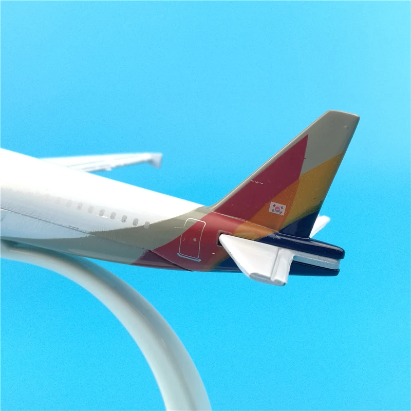 16 см с колесами Asiana Airways A320 модель самолета 1:230 металлический сувенир туриста