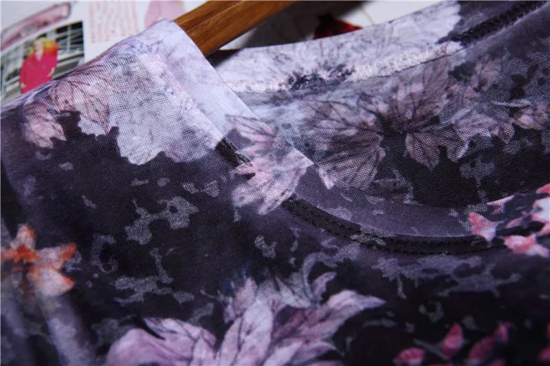 Футболка женская тонкая с коротким рукавом и винтажным принтом лето 2021 | Женская