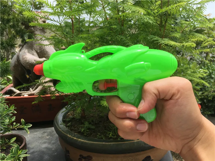 Фабрика продает детский водяной пистолет игрушки новые летние маленький для