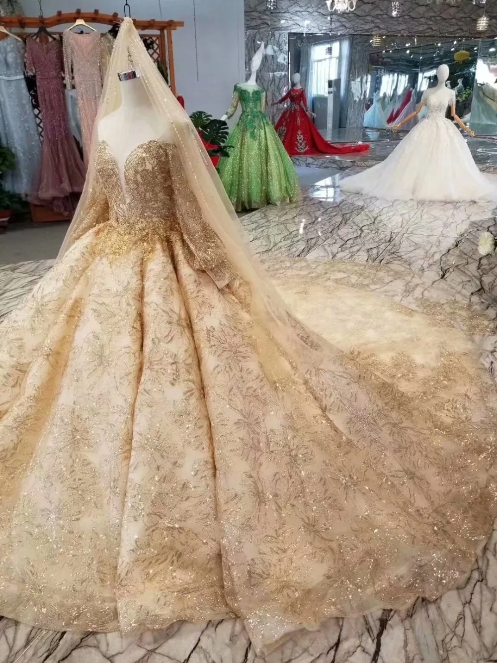 H&S BRIDAL Gold ball gown wedding dress long sleeve appliques wedding dresses with veil vestido de novia