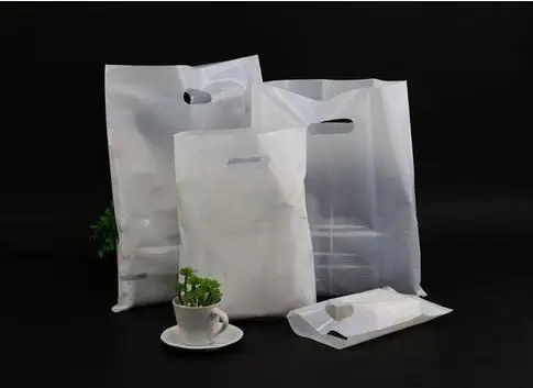 Wholesale Custom printed logo white plastic gift bags with handle packaging bag lot carrier for shopping | Дом и сад