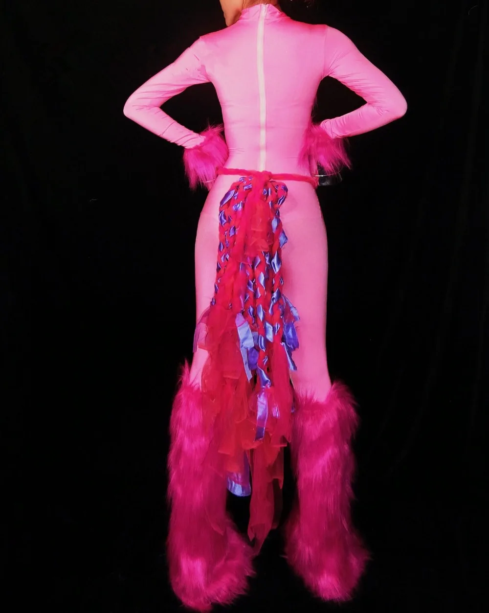 

Female Circus Troupe Role Costume Pink Blue Feathers Leotard Jumpsuits Nightclub DJ Singer Sexy Stage One Piece Performance Wear