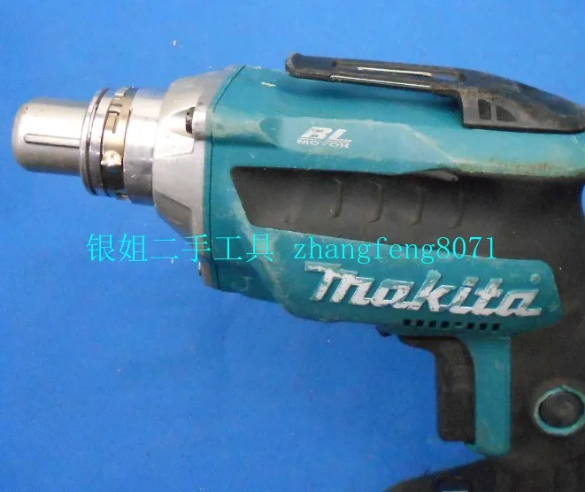 Используется подлинный бесщеточный Электрический шуруповерт MAKITA, электрическая дрель, электрический пистолет и аккумулятор 3A