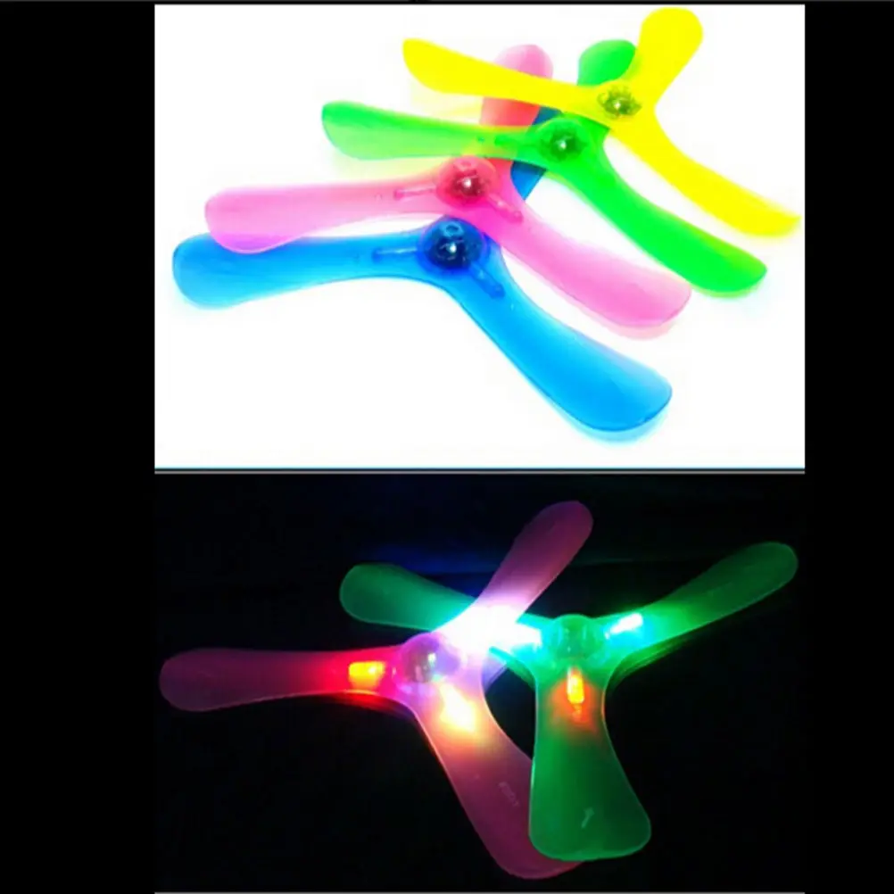 

Random Color LED Luminous Flash Light-up Flying Toy Boomerangs Saucer Disk Kids Outdoor Toys