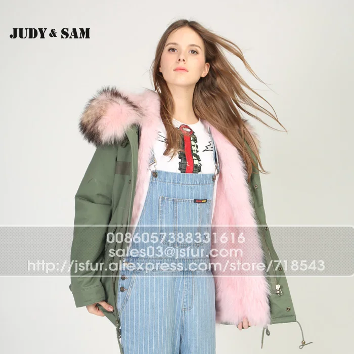 Куртка с капюшоном армейско-зеленого цвета толстой натуральной опушка из