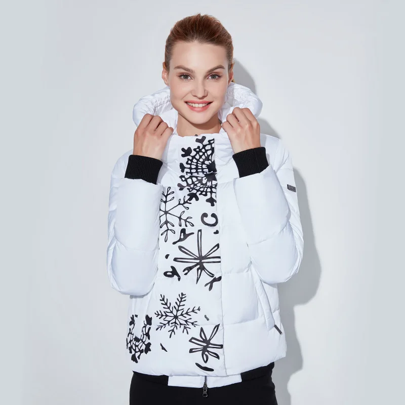 Snowclassic Spring / Summer Lady Loose Cotton Jacket Теплый дышащий лобовое стекло Упругие манжеты Европейский стиль Hoodie куртка - Цвет: white