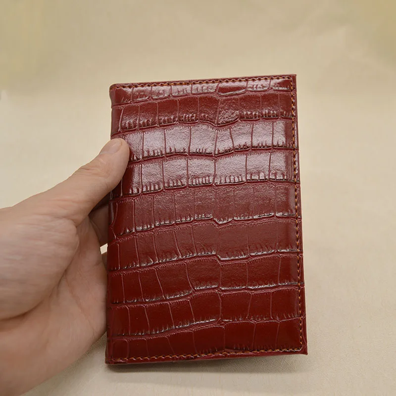 wine red Новинка, унисекс, крокодиловые держатели для паспорта, Повседневный, для путешествий, милый чехол для паспорта, для женщин и девочек, кожаный чехол для паспорта, защитный чехол - Цвет: wine red