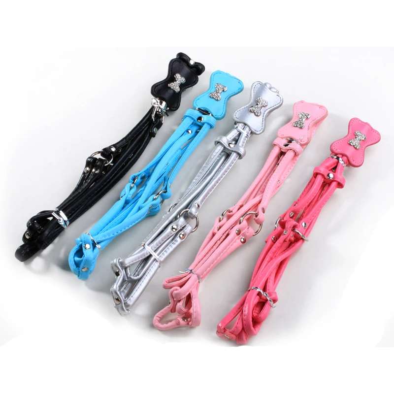 Замечательный маленькая собака проводов и поводок поставляет Дизайнер