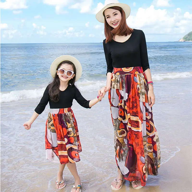 2017 платья для мамы и дочки богемные Семейные комплекты с длинными рукавами