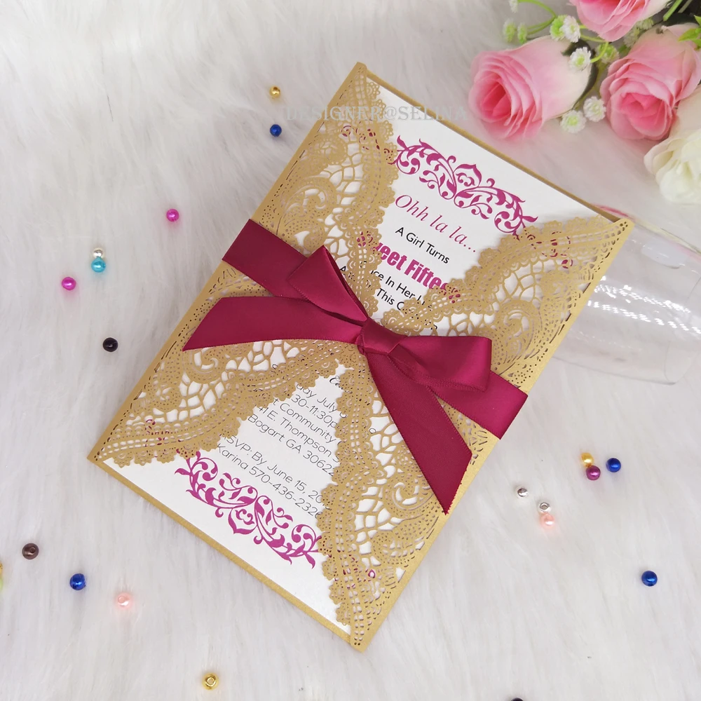 Золотые свадебные приглашения с бордовой лентой Цветочная Лазерная вырезка