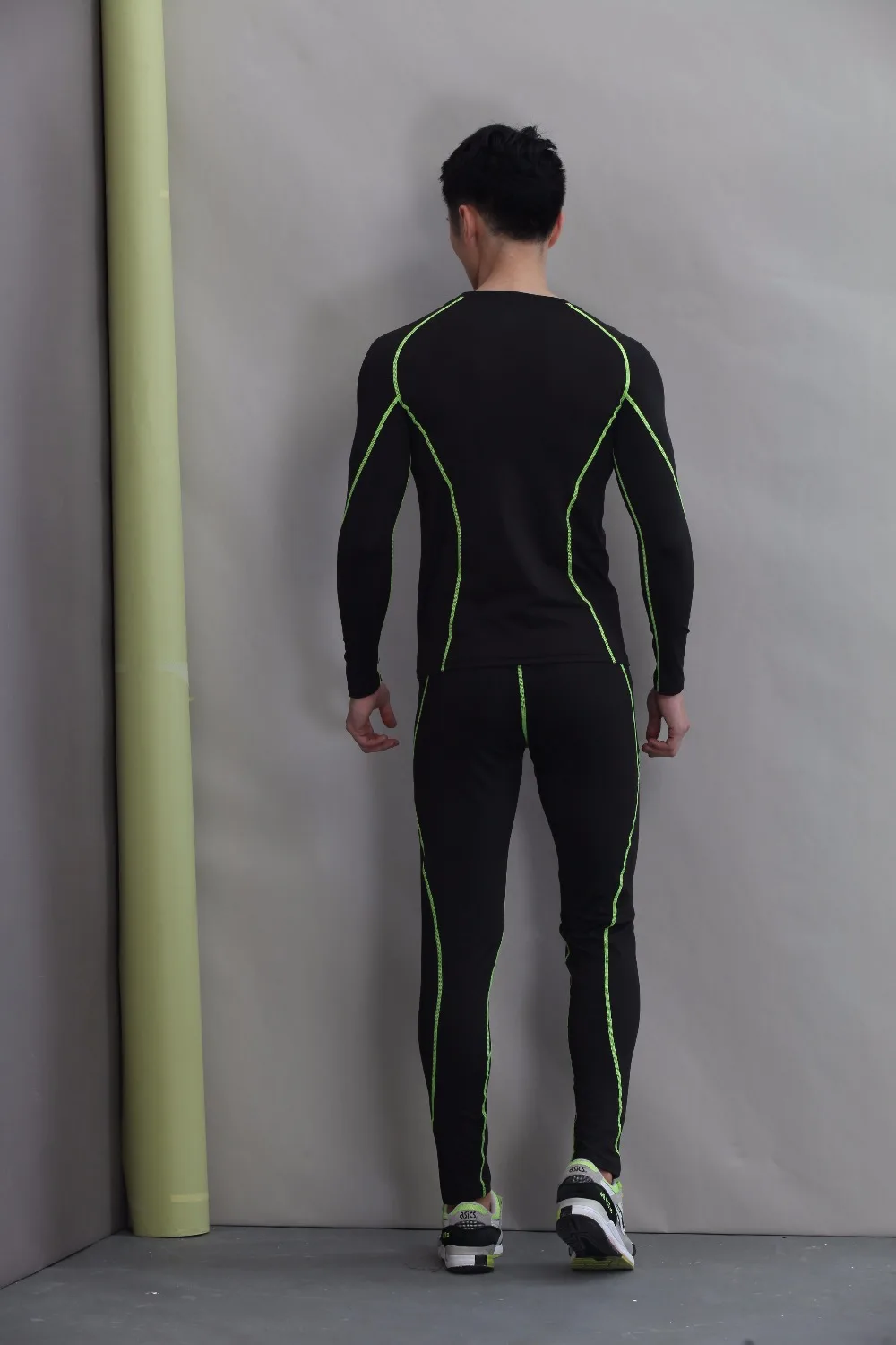 

Free shipping men's thermal underwear male apparel sets autumn winter warm clothes riding suit
