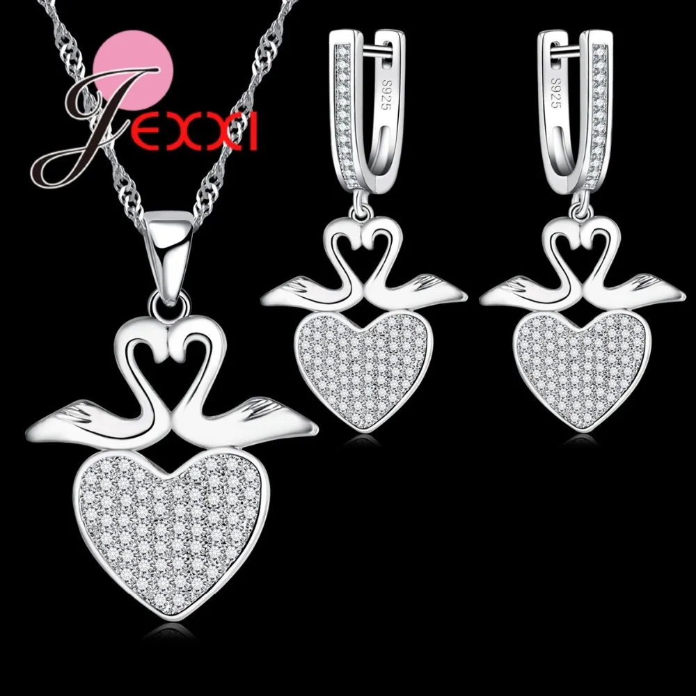 Женский набор серебряных ювелирных изделий с полными стразами сердце лебедь