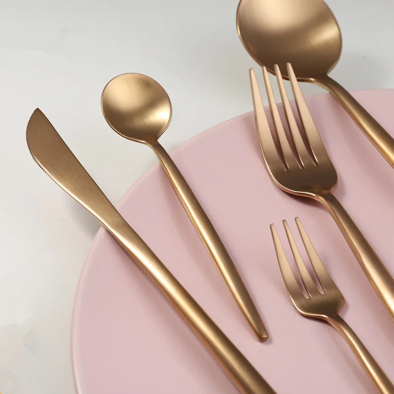 

KuBac Hommi 30Pcs Rose Gold Cutlery Set Wedding Dinnerware Set Dinner Forks Knives Scoops Set 18/10 Stainless Steel Silverware