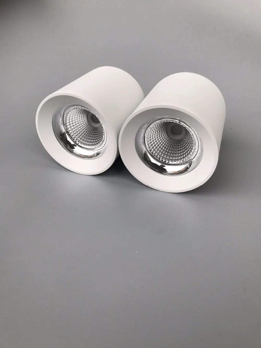 Светодиодный потолочный светильник Точечный холодного и теплого белого света 12