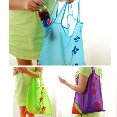 Women Shopping Bags 2019 Hot Creative Environmental Storage Bag Handbag Strawberry Foldable Reusable Grocery Nylon Eco Tote | Багаж и