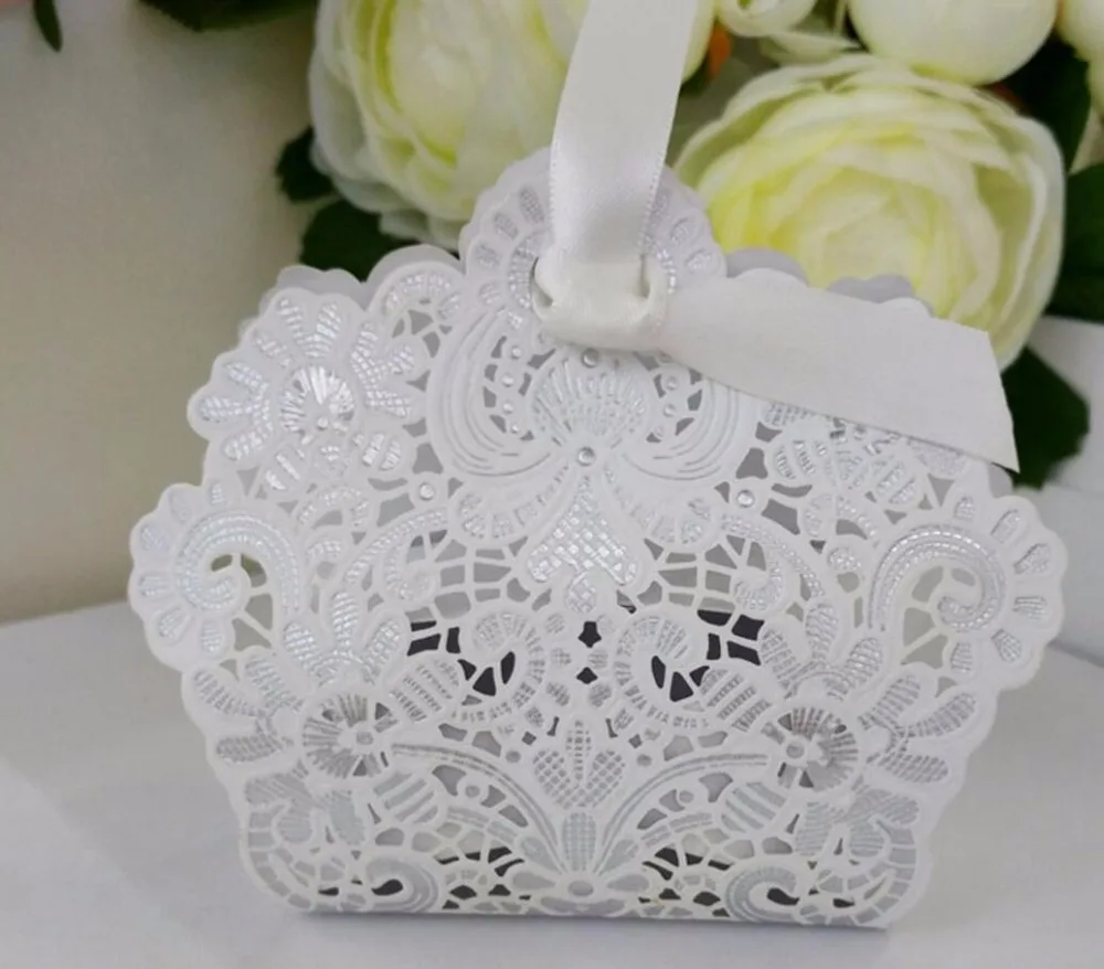 100 шт Белый слоновой кости полый лазерный разрез цветы коробка шоколадных конфет