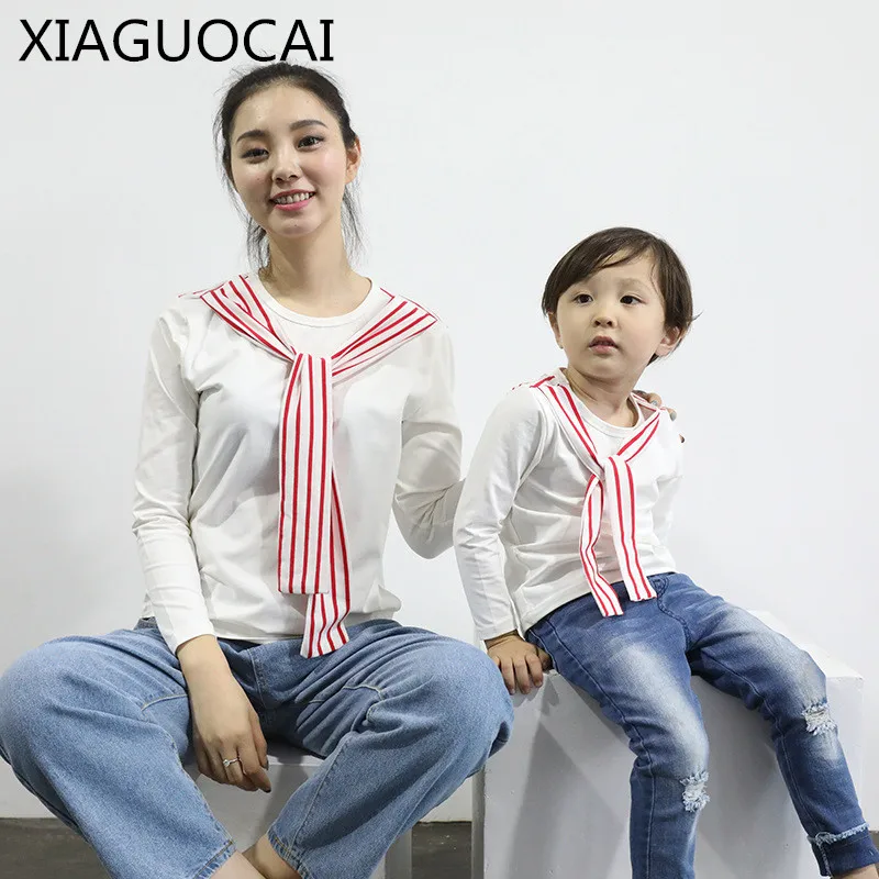 

XiaGuoCai 2017 spring autumn Family Matching Outfits Mother And Daughter girl hoodie Navy stripes Long sleeves clothes l144 35