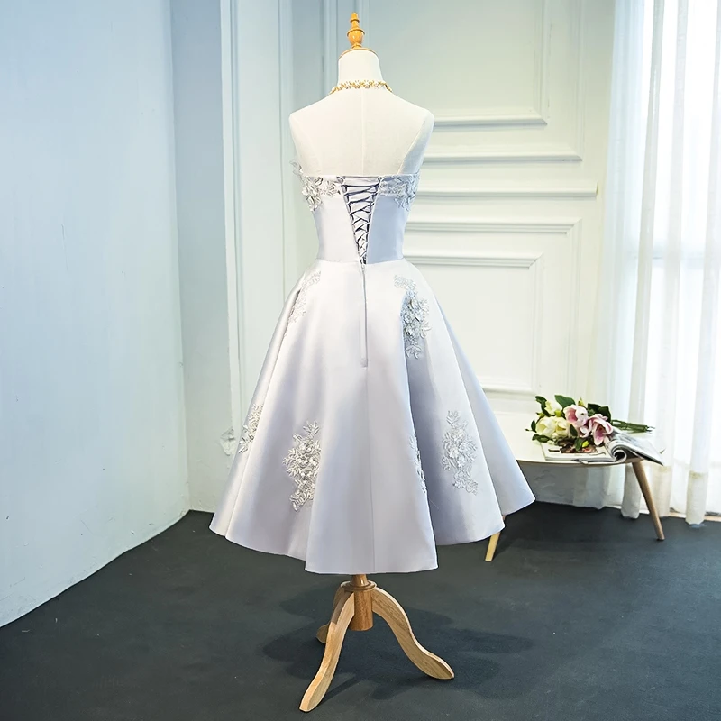 Коктейльные платья JANCEMBER серое и красное с открытой спинкой на шнуровке сзади до