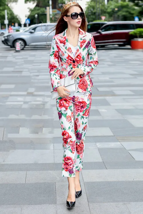 Блейзер и брюки 2018 высокого качества для подиума комплект из двух предметов 18920 |