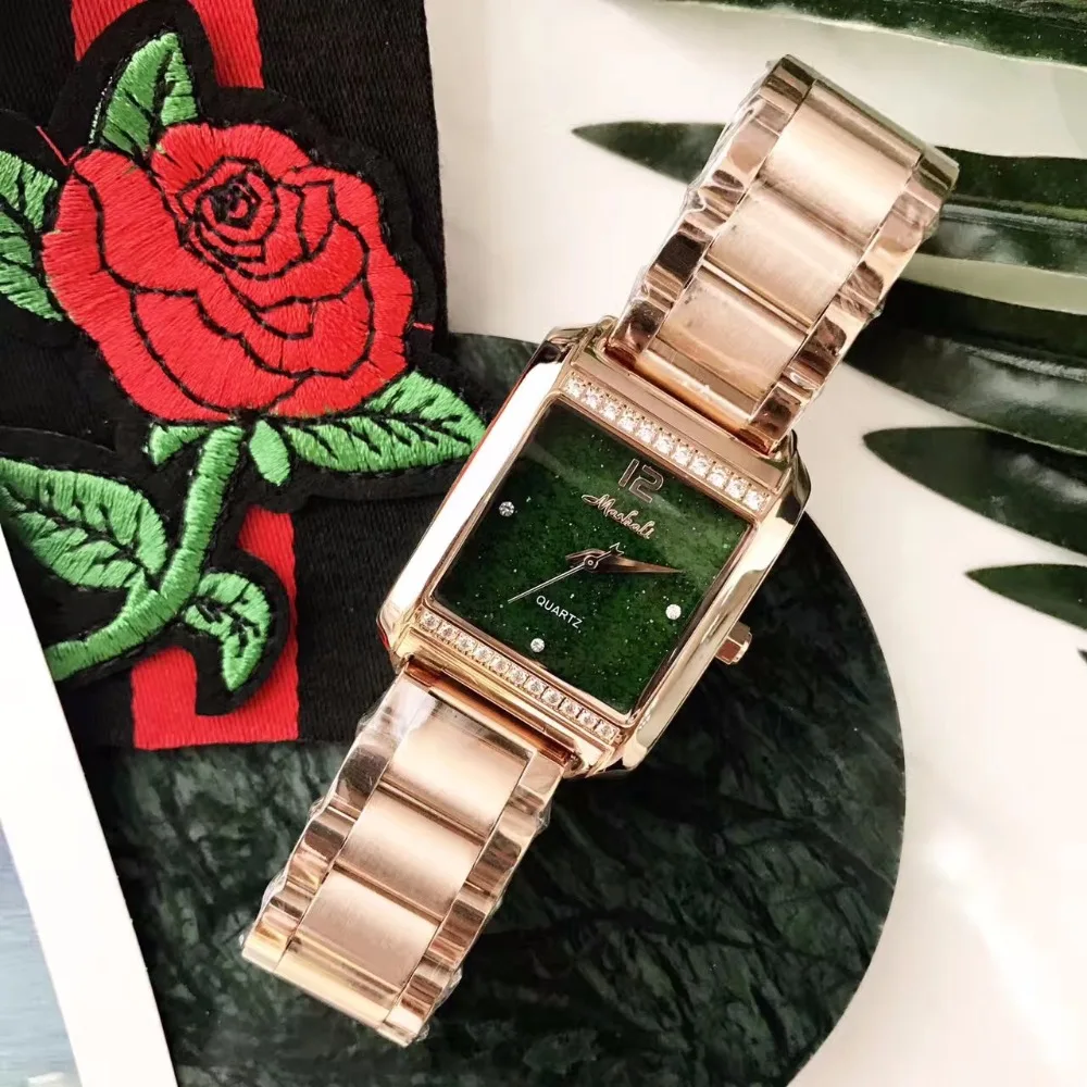 

Cool Black Steel Wristwatch Fashion Green Sand Face Women Neutral Watches Vintage Square Watch Quartz Relogio Montre Femme W180