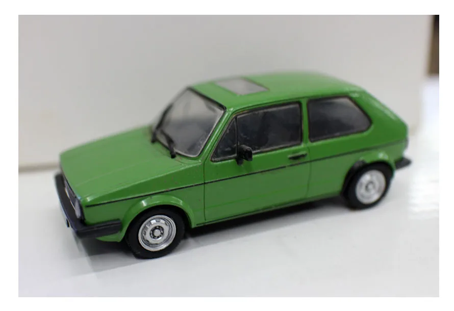 Классический 1/43 специальный Литой Сплав модель автомобиля Volkswagen GOLF I Рабочий стол дисплей Коллекция игрушек для детей