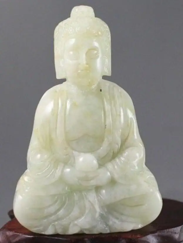 

Delicate Chinese hand-carved jade buddha statue