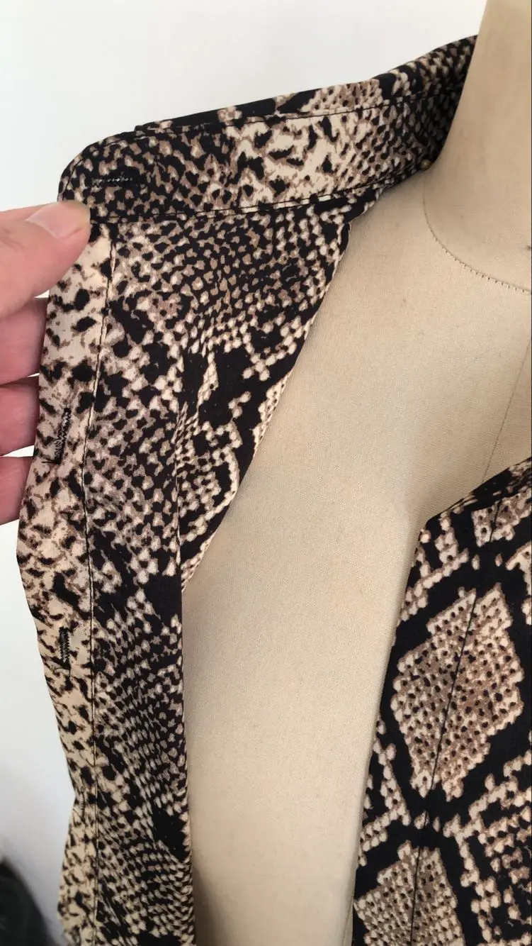 

Women's spring new snakeskin print long-sleeved shirt chiffon shirt women shirts