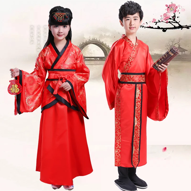Китайские дети в национальных костюмах